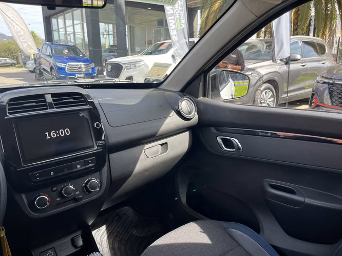 RENAULT KWID INTENS 2024