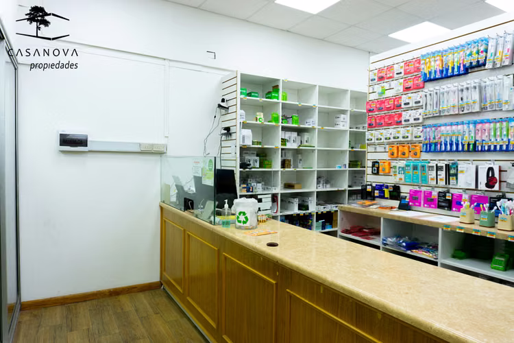 Local Comercial 33m2 | Metro U. de Chile | Baño Privado | $ - Imagen 8