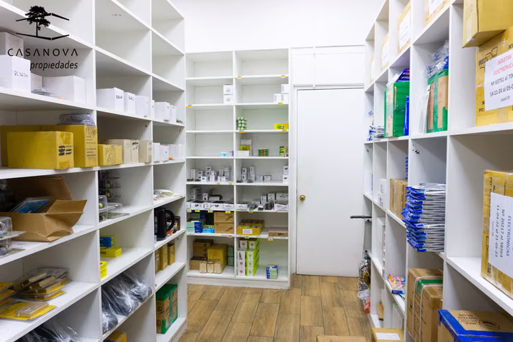 Local Comercial 33m2 | Metro U. de Chile | Baño Privado | $ - Imagen 7