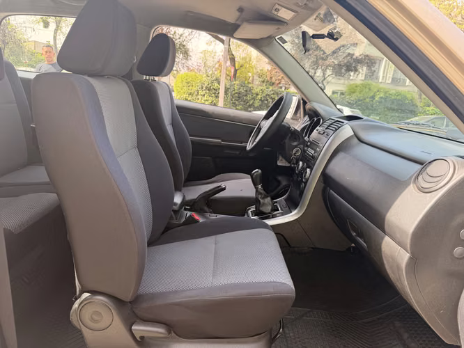 2008 Suzuki Grand Vitara 1.6 GLX - Imagen 14