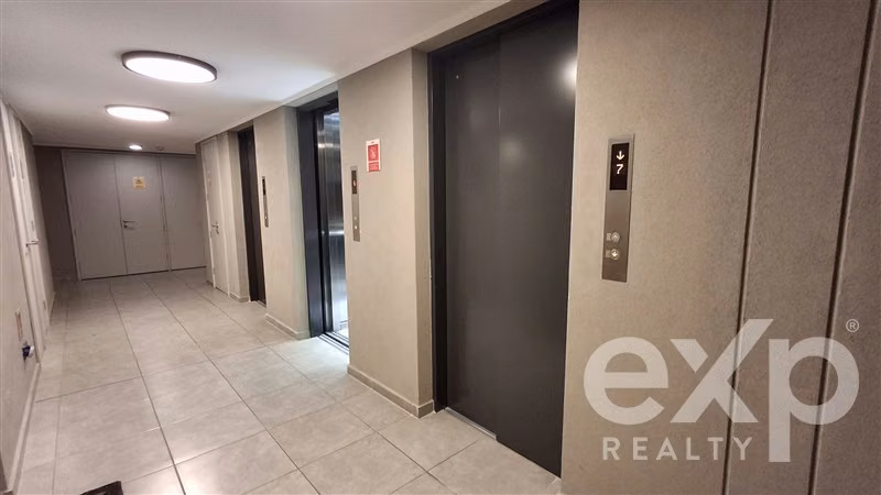 Depto 2D/2B Metro Macul (L8) + Estacionamiento y Bodega - Imagen 19