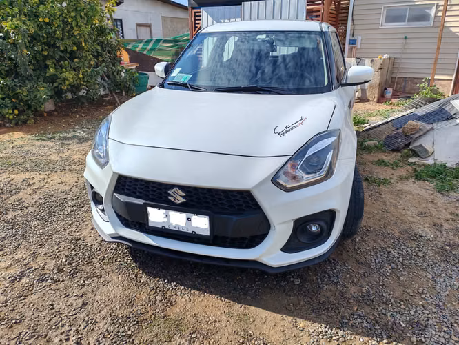 SUZUKI SWIFT SPORT 1.4 TURBO AUTOMÁTICO 2023 – ÚNICO DUEÑO