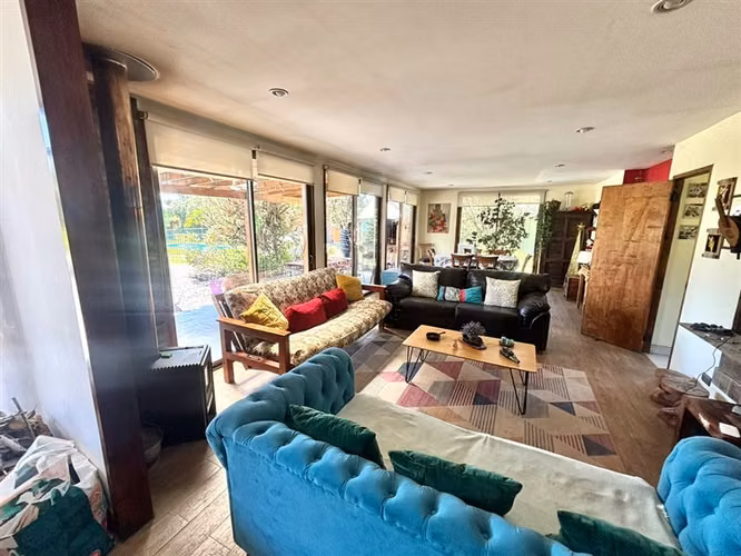 Venta Parcela 4 dormitorios en María Pinto