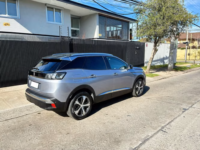 Peugeot 3008 Allure Pack 1.6 - 165 HP · 2024 · 35.000 km · Automático - Imagen 5