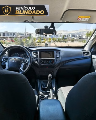 MITSUBISHI L200 D/C 4X4 TD KATANA CRT - 2023 | 4761 - Imagen 13