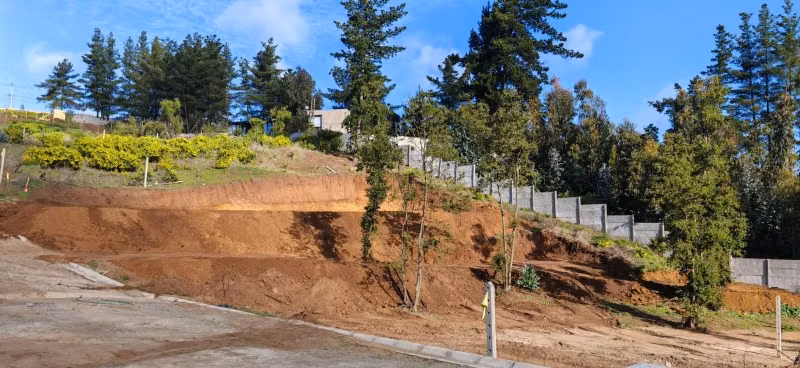 HERMOSO TERRENO EN CONDOMINIO, SECTOR LOS PINOS, MONJAS FRAN - Imagen 10