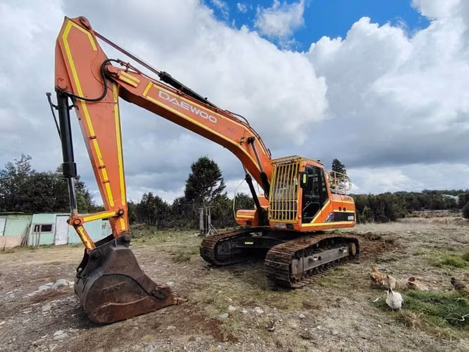 Excavadora Daewoo Lcv225 año 2005