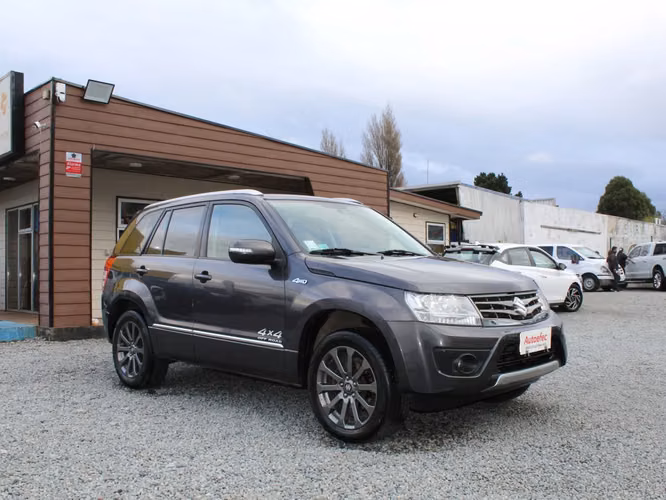 SUZUKI Grand Nomade GLX 2.4 2017 - Imagen 4