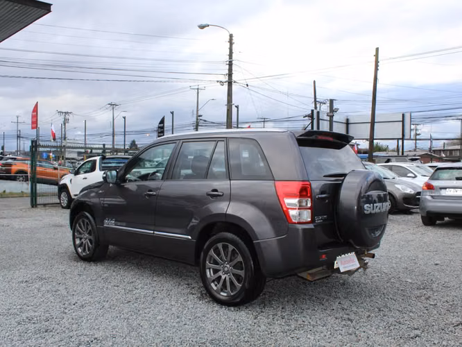 SUZUKI Grand Nomade GLX 2.4 2017 - Imagen 9