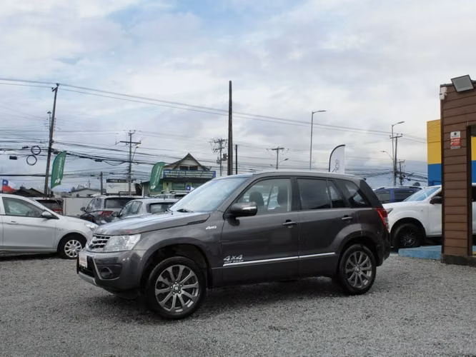 SUZUKI Grand Nomade GLX 2.4 2017