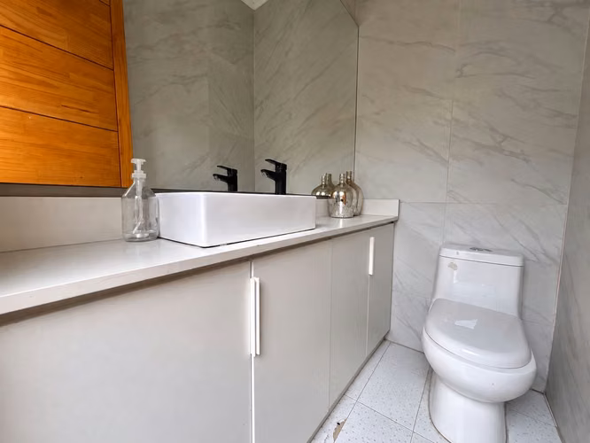 Amplia Y Moderna 4D + servicios / La Reserva (183878) - Imagen 10