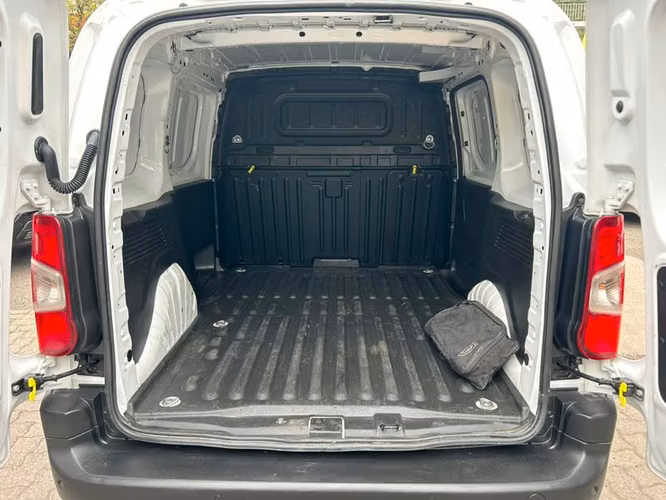 PEUGEOT PARTNER PARTNER L1 BLUEHDI 100 - 2023 | 4726 - Imagen 19