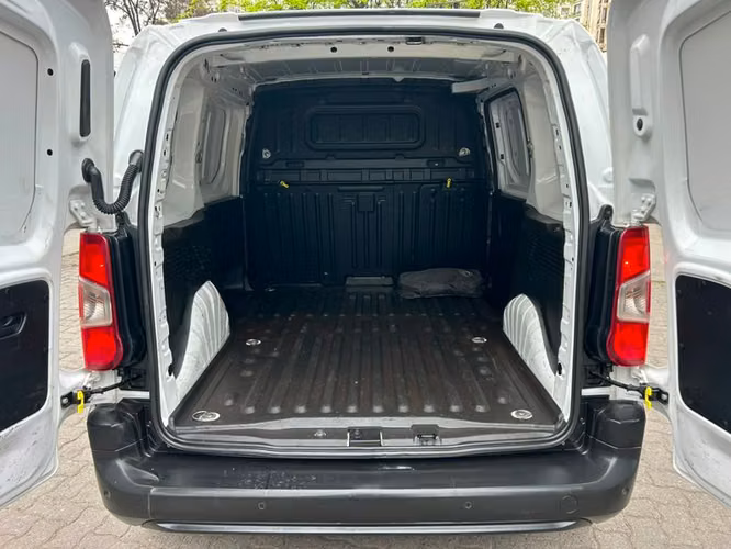 PEUGEOT PARTNER HDI 92 L1 1.6 - 2023 | 4727 - Imagen 19