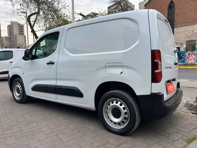 PEUGEOT PARTNER HDI 92 L1 1.6 - 2023 | 4727 - Imagen 5