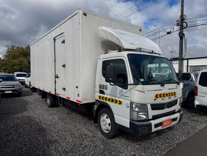 MITSUBISHI FUSO CANTER 2016