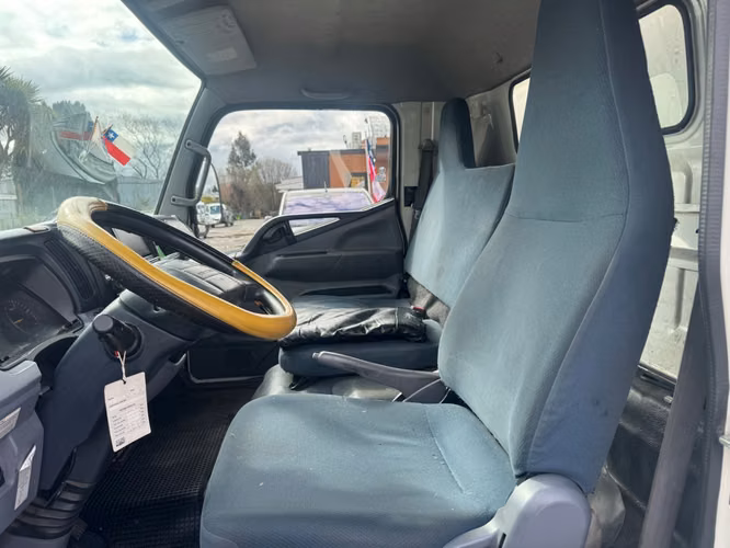MITSUBISHI FUSO CANTER 2016