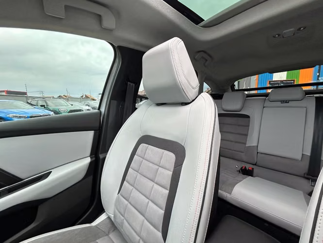 CITROËN C4 1.2  MAX HEV AUT 2026 - Imagen 19