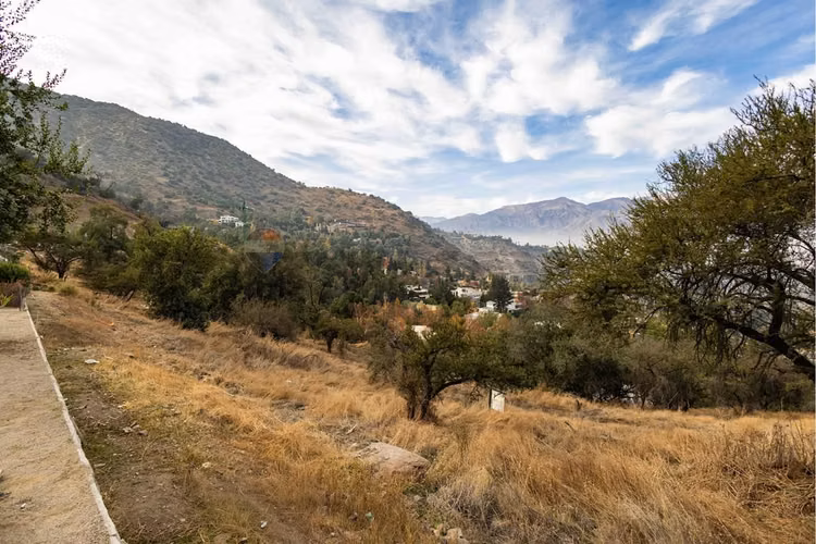 Espectacular terreno en cumbres de santa maría