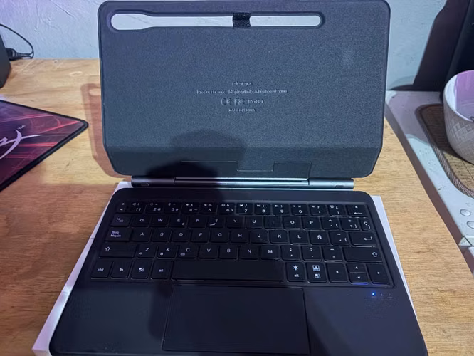 Galaxy tab s10fe 128GB + Magic Keyboard