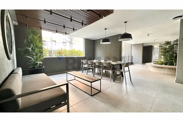 Amplio y luminoso! 3 dorm + servicios, nororiente - Imagen 26