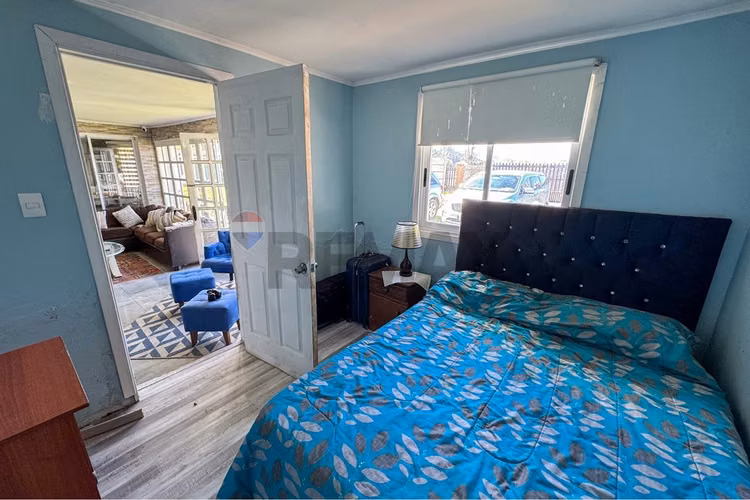 Gran casa vista privilegiada y con local comercial