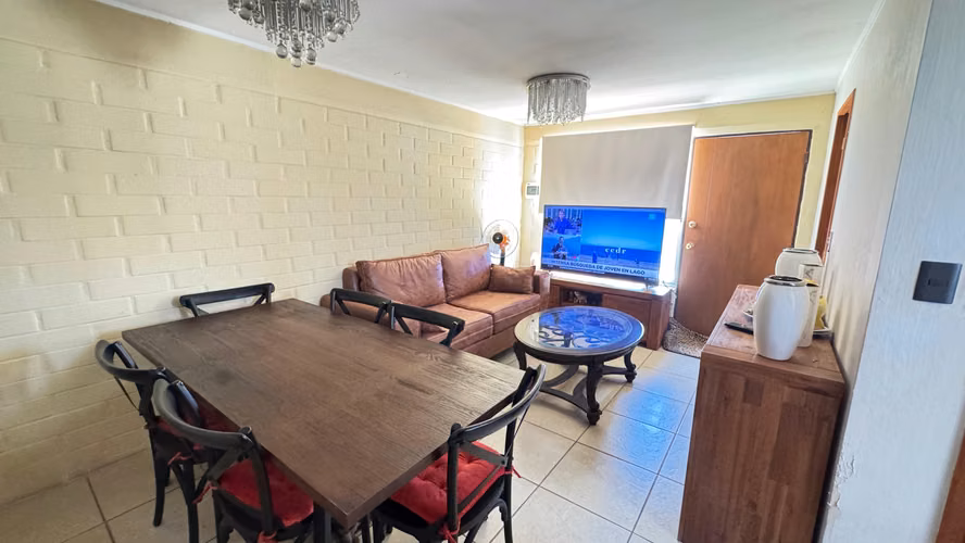 SE VENDE CASA DE UN PISO SOLIDA AMPLIO TERRENO - Imagen 19