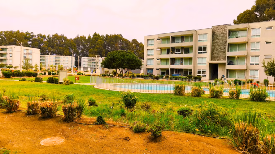 HERMOSO 3D/2B EN CONDOMINIO RODEADO DE NATURALEZA Y JARDINES - Imagen 14