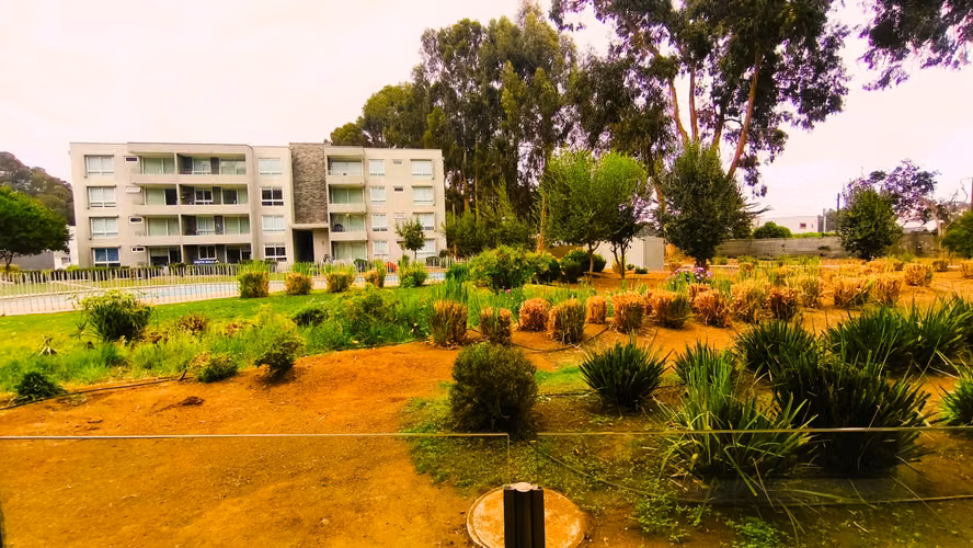 HERMOSO 3D/2B EN CONDOMINIO RODEADO DE NATURALEZA Y JARDINES - Imagen 13