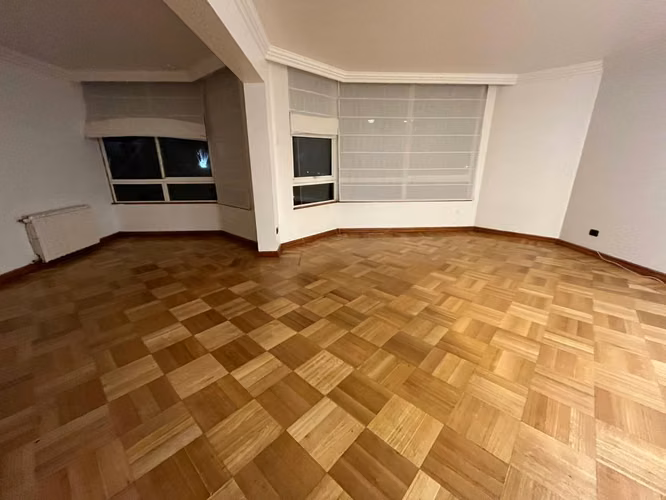 ARRIENDO DPTO DE 4 DORMITORIOS Y TRES BAÑOS EN BARRIO INGLES - Imagen 4