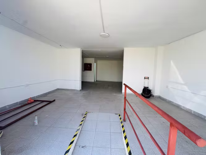 LOCALES COMERCIALES CON EXELENTE UBICACION EN AV SAN PABLO