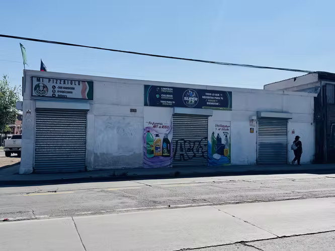 LOCALES COMERCIALES CON EXELENTE UBICACION EN AV SAN PABLO