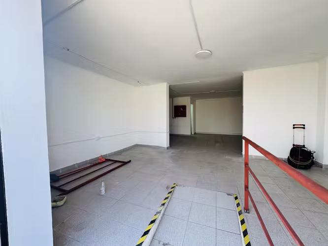 LOCALES COMERCIALES CON EXELENTE UBICACION EN AV SAN PABLO