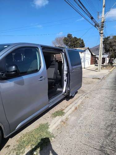 Minibús de pasajeros
