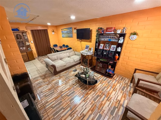 Casa 4 Dorm Cobertizo Frente a Plaza Metrotren Paine - Imagen 3