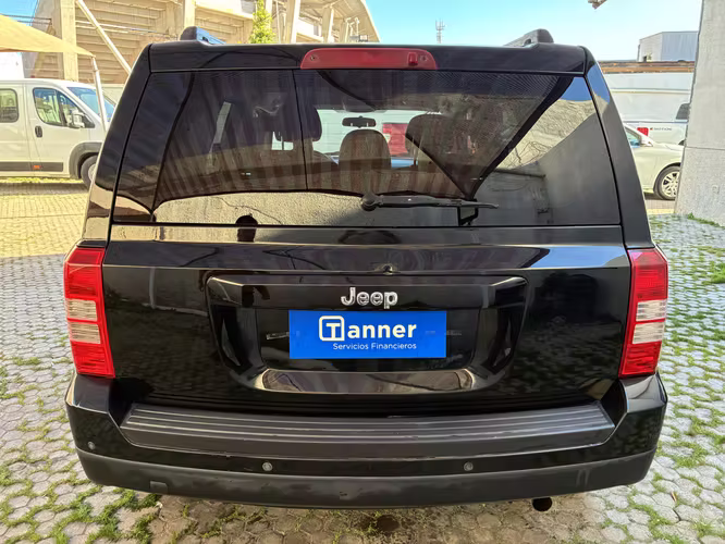 STATION WAGON JEEP PATRIOT SPORT 2.4 AUT AÑO 2015 Km 133237 - Imagen 3