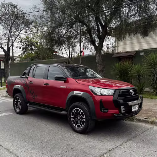 TOYOTA HILUX 2023 4X2 - Imagen 7