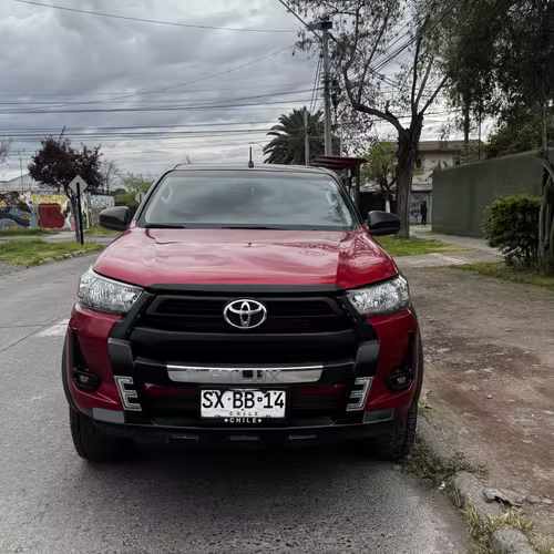 TOYOTA HILUX 2023 4X2 - Imagen 4