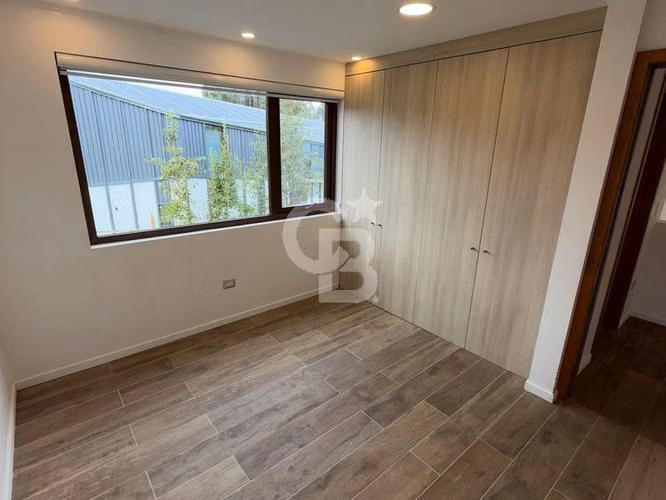Oportunidad única. Amplios espacios. Condominio Privado - Imagen 11