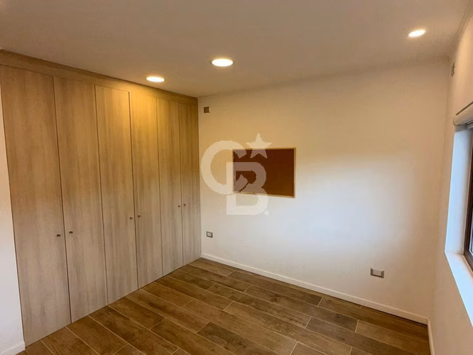 Oportunidad única. Amplios espacios. Condominio Privado - Imagen 13