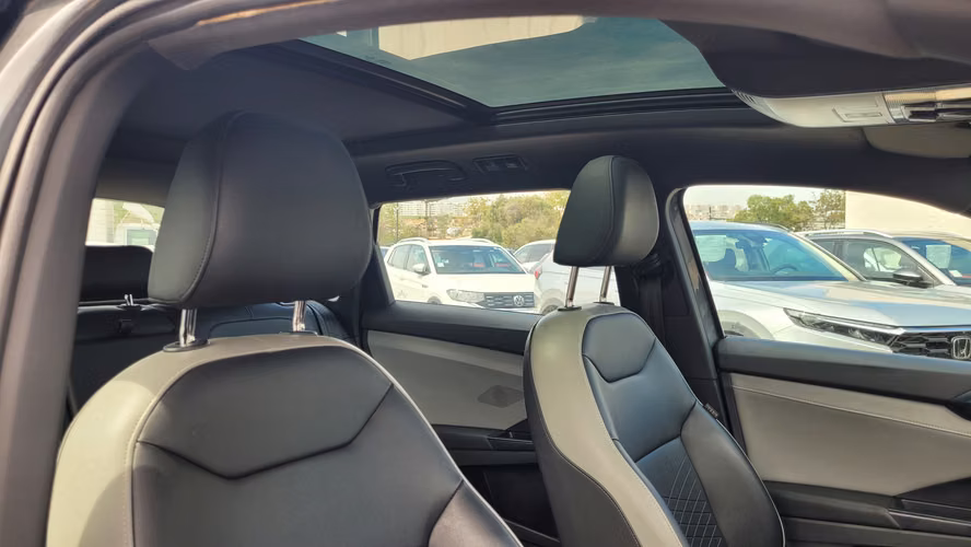 Volkswagen TAOS TSI 4X2 1.4 FULL AUT. 1.4 • 4x2 • Automática • 2023 - Imagen 14
