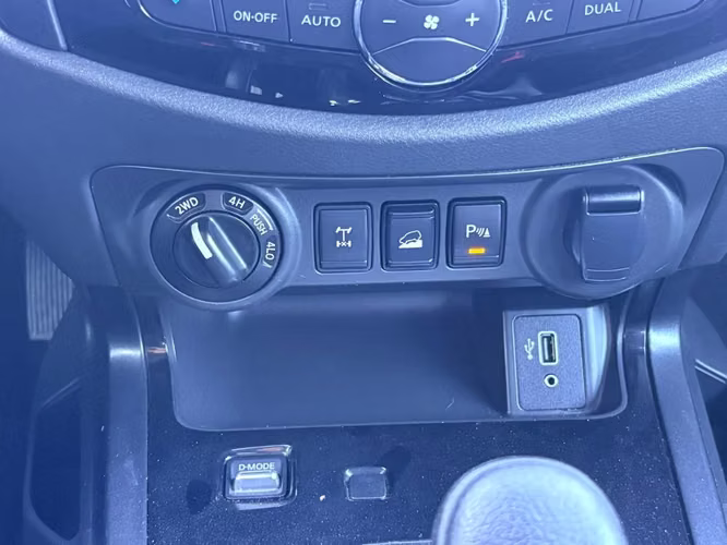 Nissan Navara 2.3D PRO4X DIESEL 4X4 DOB.CAB. AT 4P 2024 - Imagen 16
