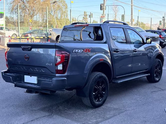 Nissan Navara 2.3D PRO4X DIESEL 4X4 DOB.CAB. AT 4P 2024 - Imagen 7