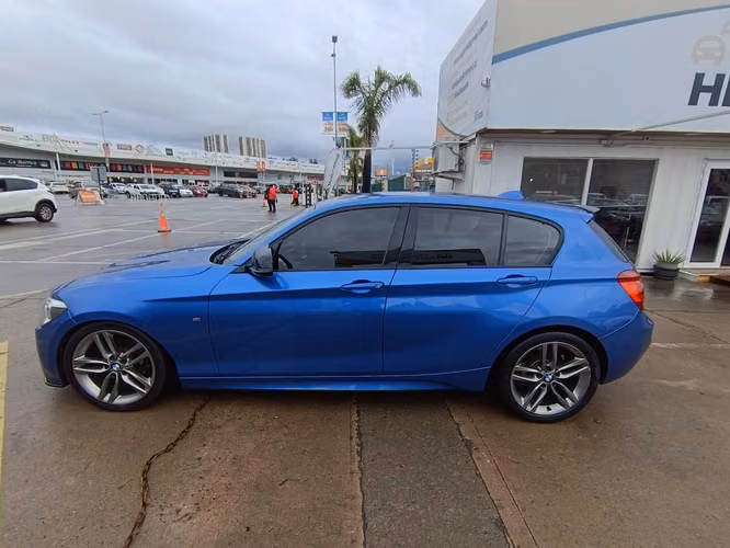 BMW 116I 1.6 SPORT 4X2 AT 5P. - Imagen 9