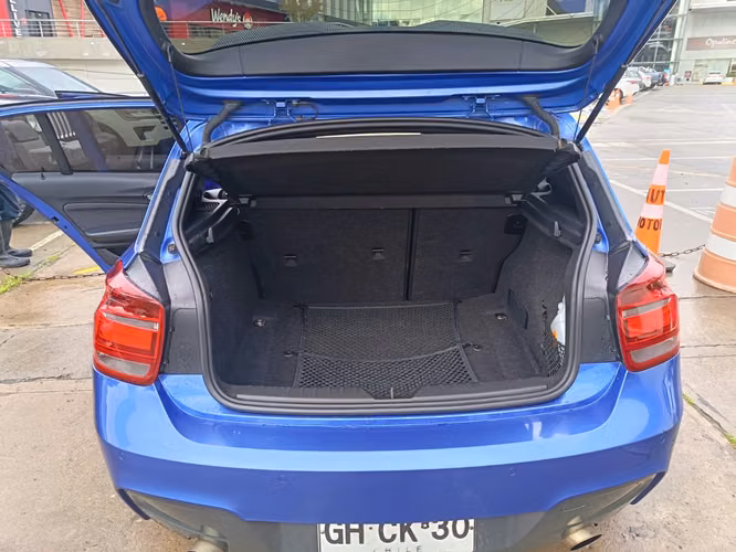 BMW 116I 1.6 SPORT 4X2 AT 5P. - Imagen 13