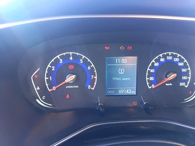 Baic X35 1.5 ELITE 4X2 MT 5P. - Imagen 15