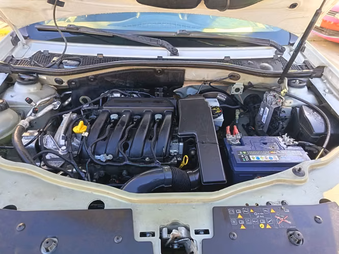 Renault Oroch 1.6 ZEN 4X2 DOB. CAB. CONNECT 6MT 4P. - Imagen 13