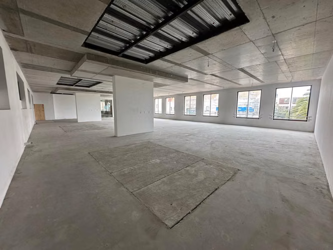 Arriendo Local Comercial 218 m2 en 2 pisos Balmaceda #360, La Serena - Imagen 6