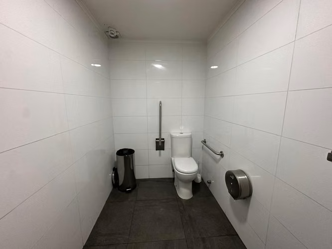 Arriendo Local Comercial 322 m2 en 2 pisos Balmaceda #360, La Serena Centro - Imagen 6