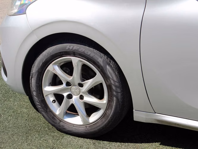 PEUGEOT 208 1.2 ACTIVE PURETECH 4X2 MT 5P 2018 - Imagen 8