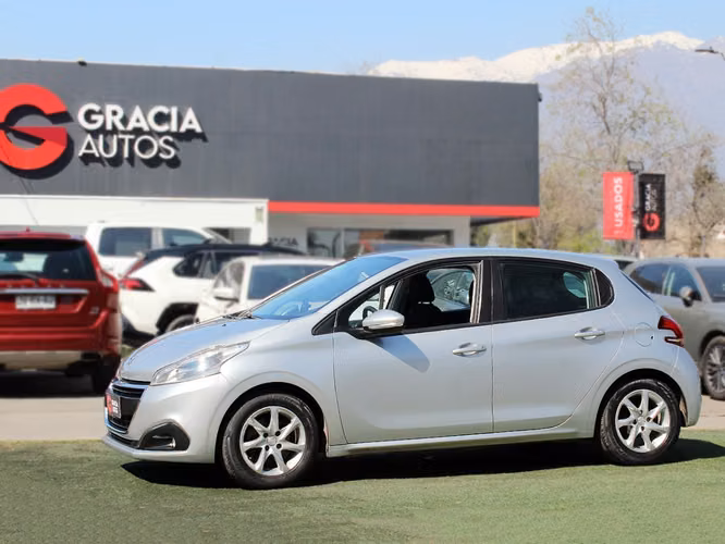 PEUGEOT 208 1.2 ACTIVE PURETECH 4X2 MT 5P 2018
